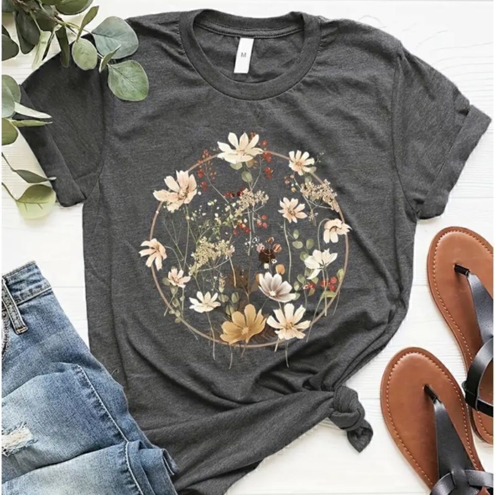 NEW! Cute Whimsical Floral Pattern Gray Short Sleeve T Shirt Women's Medium